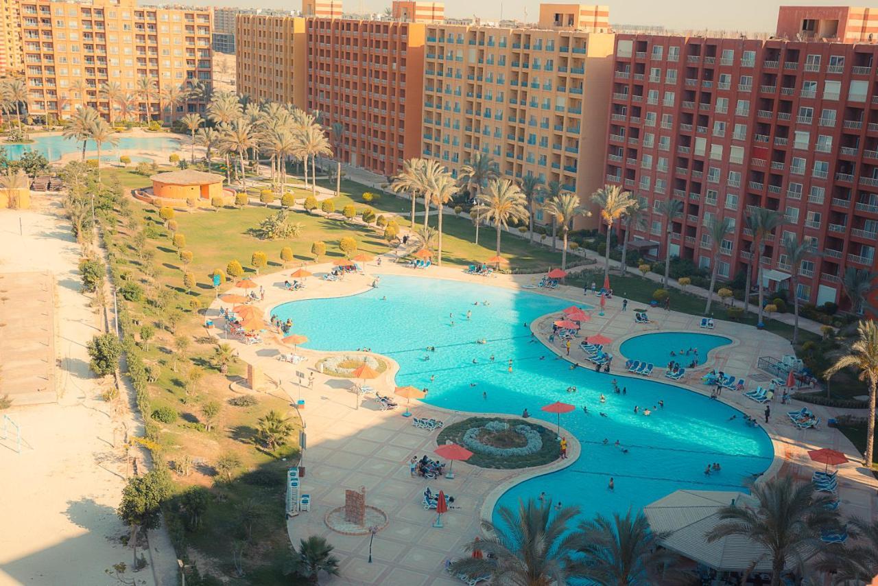 Porto Golf Marina Aqua Park & Beach Access By Best Of Bedz El Alamein Kültér fotó